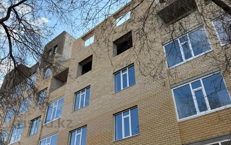 3-бөлмелі пәтер · 94.1 м² · 1/5 қабат, тлеу батыра 13, бағасы: ~ 28.2 млн ₸ в Актобе — фото 2