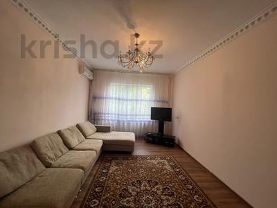 2-комнатная квартира, 54 м², 2/5 этаж помесячно, улица Дулати за 130 000 〒 в Шымкенте