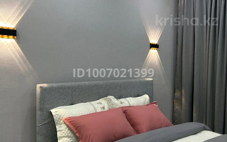 1-комнатная квартира · 50 м² · 5/12 этаж, мкр Жетысу-4, Садвакасова — ул Садвакасова 35 за 17 000 ₸ в Алматы, Ауэзовский р-н — фото 2