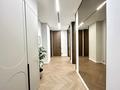 3-комнатная квартира · 100 м² · 2/9 этаж, Е-899 за 92 млн ₸ в Астане, Есильский р-н — фото 12
