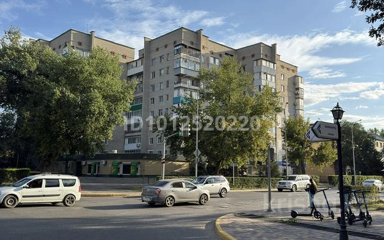 3-бөлмелі пәтер · 63 м² · 8/9 қабат, Назарбаева 187 — Сарайшык, бағасы: 23 млн ₸ в Уральске — фото 2