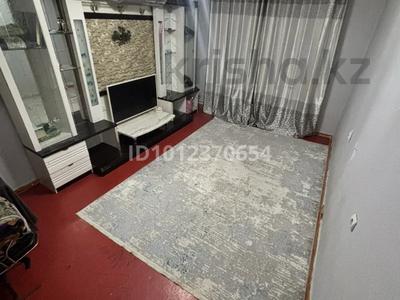 3-бөлмелі пәтер · 64.2 м² · 4/5 қабат, мкр Айнабулак-2 38 — Палладина и Макатаева, бағасы: 45 млн ₸ в Алматы, Жетысуский р-н