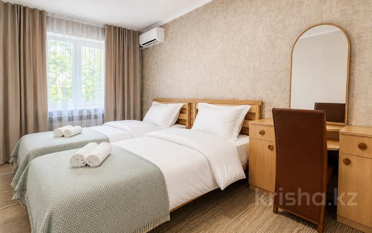 3-бөлмелі пәтер · 60 м² · 5/5 қабат, Наурызбай батыра 49/61, бағасы: 35 000 ₸ в Алматы, Алмалинский р-н — фото 2
