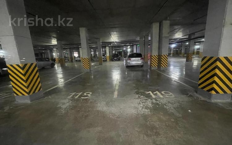 Паркинг · 25 м² · ул. Керей-Жанибек хандар 50/3 — ЖК Capital Park Water, бағасы: 5 млн ₸ в Астане, Есильский р-н — фото 3