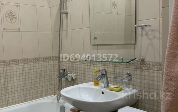 1-бөлмелі пәтер · 44 м² · 2/5 қабат, Таугүл ш/а. 20, бағасы: 37 млн ₸ в Алматы, Ауэзовский р-н — фото 2