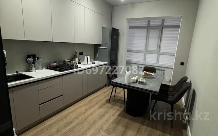 4-бөлмелі пәтер · 116 м² · 2/3 қабат, мкр Кадыра Мырза-Али, Есенберилина 31 — Есенберлина-Токсанова, бағасы: 55 млн ₸ в Уральске — фото 2