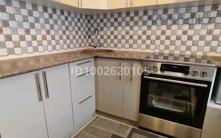 3-бөлмелі пәтер · 72 м² · 1/9 қабат, Бульвар Гагарина 17 — Стадион восток, бағасы: 28 млн ₸ в Усть-Каменогорске, Ульбинский — фото 2