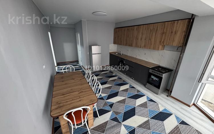 2-бөлмелі пәтер · 55 м² · 2/5 қабат, Абылай хана 2/5, бағасы: 270 000 ₸ в Каскелене — фото 2