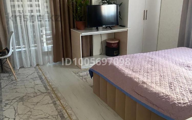 2-бөлмелі пәтер · 64 м² · 1/9 қабат, мкр Нуртас, Мкр.Нуртас 1, бағасы: 200 000 ₸ в Шымкенте, Каратауский р-н — фото 3