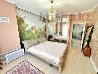 2-комнатная квартира, 45 м², 4 этаж, Манаса 109а за 44.5 млн 〒 в Алматы, Алмалинский р-н