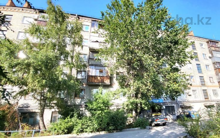 2-бөлмелі пәтер · 42 м² · 2/5 қабат, Гоголя 87, бағасы: 18.4 млн ₸ в Костанае — фото 2