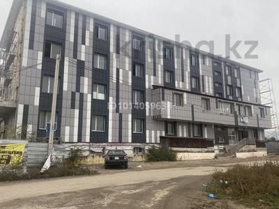1-комнатная квартира · 28 м² · 1/4 этаж, Карасай 273/1 — Место: жк Байбатыр; рынок Алтын Орда, Барлык; Коттеджный поселок Абай за 100 000 ₸ в Алматинской обл.