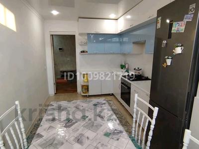 3-комнатная квартира · 75 м² · 1/5 этаж, мкр Арай-2 7 — Возле Супермаркета Достық за 25 млн ₸ в Таразе