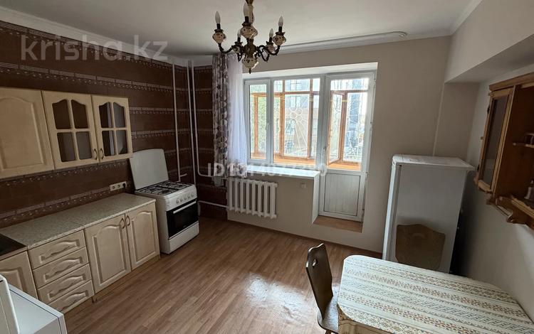 2-комнатная квартира · 65 м² · 2/5 этаж, Аль-Фараби 61 за 350 000 ₸ в Алматы, Бостандыкский р-н — фото 2