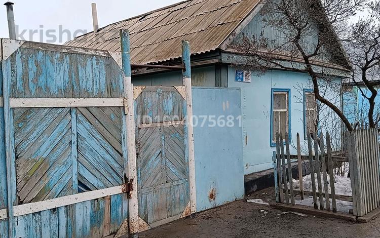 Отдельный дом · 5 комнат · 80 м² · 4 сот., Ст.Разина — Арынова за 7 млн ₸ в Актобе, мкр Москва — фото 2