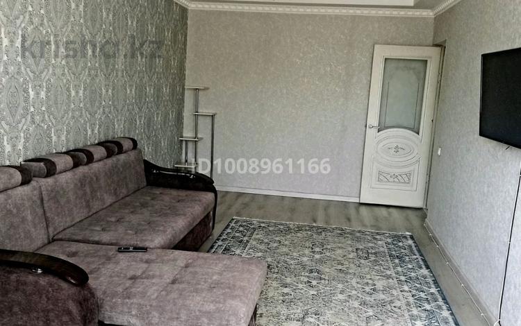 2-комнатная квартира · 48 м² · 3/5 этаж, Байтурсынова 2 за 250 000 ₸ в Шымкенте — фото 2