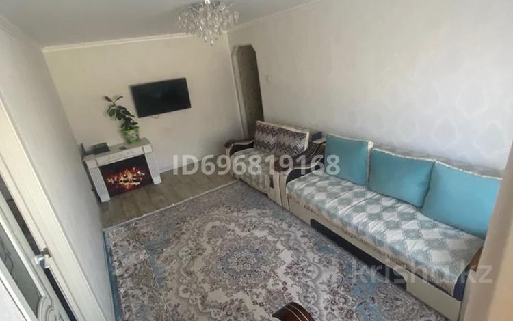 3-комнатная квартира · 57 м² · 1/5 этаж, Майкудук, 12ймикрорайон 25 — Рядом с 9 гимназии за 13.5 млн ₸ в Караганде, Алихана Бокейханова р-н — фото 2