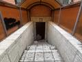 Свободное назначение, офисы, магазины и бутики, склады, образование · 160.8 м² за 35 млн ₸ в Караганде, Казыбек би р-н — фото 12