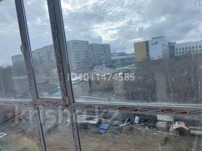 2 бөлме · 63 м² · 3/9 қабат, Жибек жолы — Новостройка, заря, бағасы: 160 000 ₸ в Семее