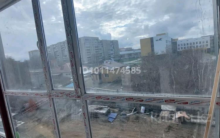 2 бөлме · 63 м² · 3/9 қабат, Жибек жолы — Новостройка, заря, бағасы: 160 000 ₸ в Семее — фото 2