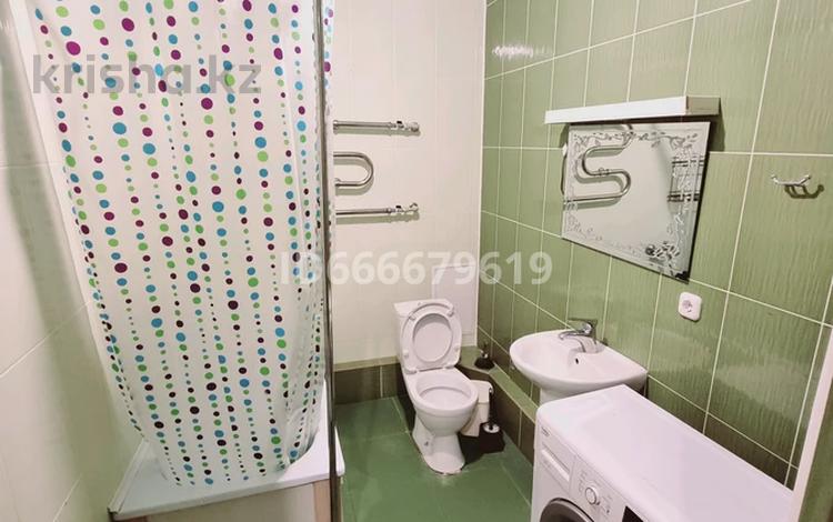 1-комнатная квартира · 52 м² · 2 этаж, Кошкарбаева 32/1 за 250 000 ₸ в Астане — фото 8