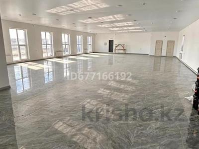 Свободное назначение, офисы, магазины и бутики, общепит, салоны красоты, бани, гостиницы и зоны отдыха, фитнес и спорт, медцентры и аптеки, образование, развлечения, конференц-залы, кабинеты и рабочие места, студии · 280 м² за 700 000 〒 в Атырау