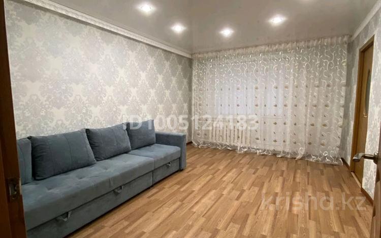 4-бөлмелі пәтер · 58.8 м² · 4/5 қабат, Бауыржан Момышулы (Царева) 17 — Школа #1, магазин "Космос", бағасы: 14.5 млн ₸ в Аксу — фото 2