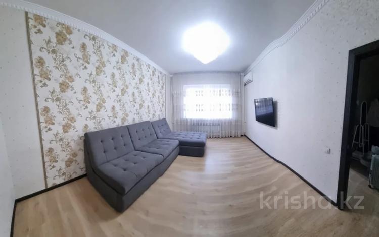 2-комнатная квартира · 60 м² · 2/9 этаж, мкр Таугуль-1 — Навои за 330 000 〒 в Алматы, Ауэзовский р-н — фото 2