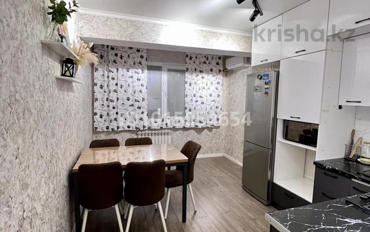 2-комнатная квартира · 56 м² · 7/10 этаж, Жунисова 8/8 за 270 000 ₸ в Алматы, Наурызбайский р-н — фото 2