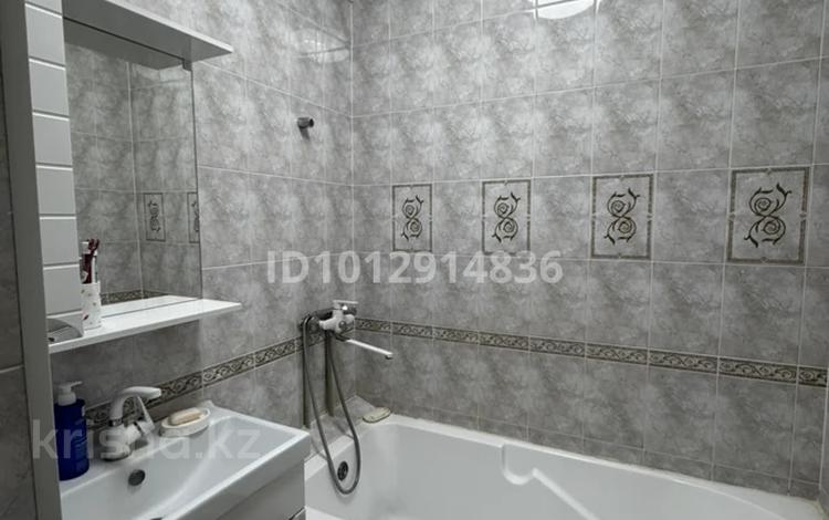 4-комнатная квартира · 80.6 м² · 5/5 этаж, 7а — Алихан Бөкейхан за 18 млн ₸ в  — фото 2