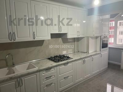 4-бөлмелі пәтер · 85 м² · 3/5 қабат, Мухит калимов 44, бағасы: 300 000 ₸ в Атырау, мкр Авангард-3
