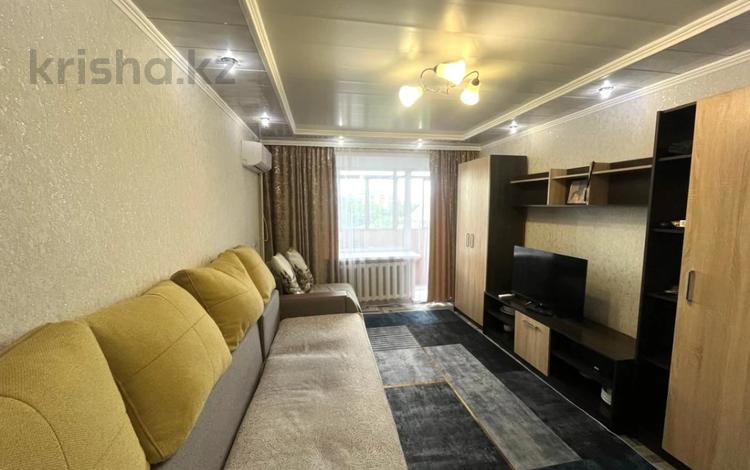 2-комнатная квартира · 48.9 м² · 4/9 этаж, мкр Новый Город, Ермекова — 45-й квартал, ЖД вокзал за 21 млн ₸ в Караганде, Казыбек би р-н — фото 2