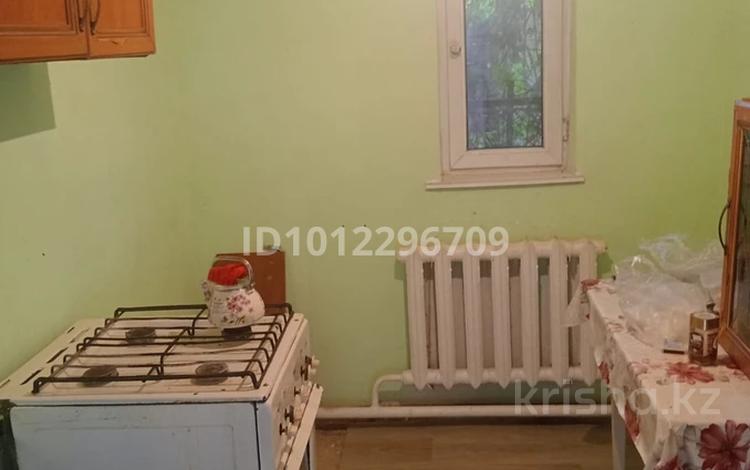 Отдельный дом · 2 комнаты · 35 м² · 25 сот., Майлина 108 — Район Аэропорт за 70 000 ₸ в Алматы, Турксибский р-н — фото 2