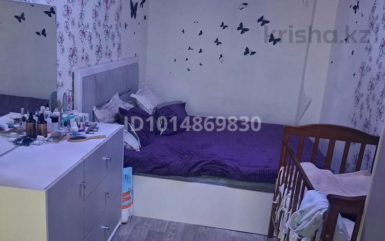 2-комнатная квартира · 42.6 м² · 3/3 этаж, цементная 13 13 за 15 млн ₸ в Семее — фото 2