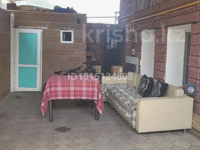 Отдельный дом · 3 комнаты · 90 м² · 400 сот., мкр Тастак-1, Утеген батыра 20 за 72 млн ₸ в Алматы, Ауэзовский р-н