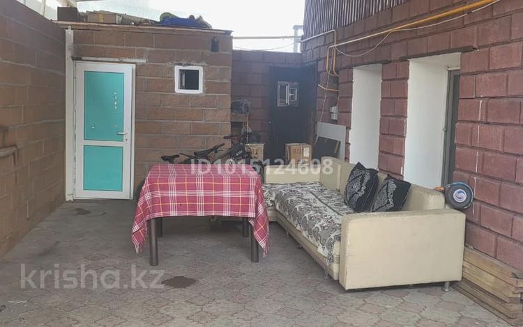 Отдельный дом · 3 комнаты · 90 м² · 400 сот., мкр Тастак-1, Утеген батыра 20 за 72 млн ₸ в Алматы, Ауэзовский р-н — фото 2
