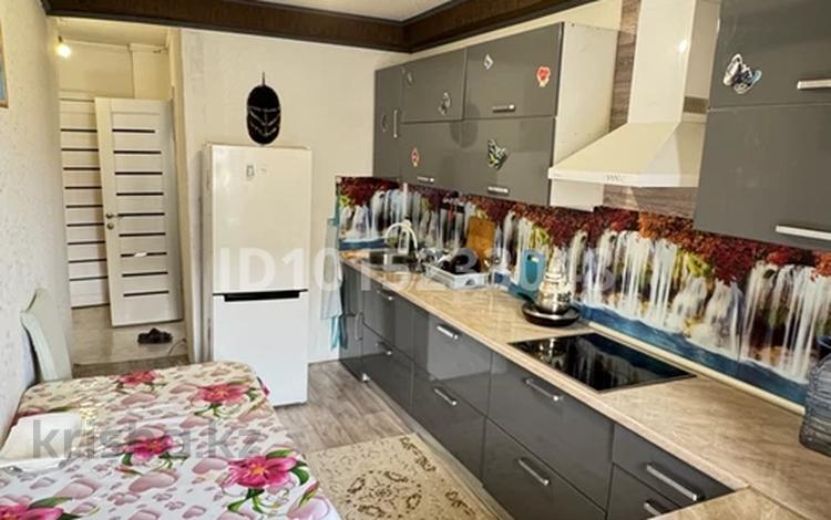 1-комнатная квартира · 37 м², 12-й мкр 34 за 100 000 ₸ в Актау — фото 2