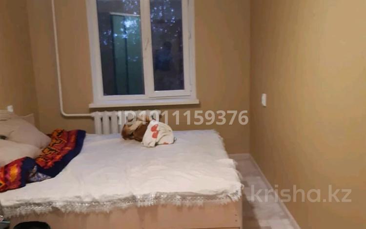 2-бөлмелі пәтер · 45 м² · 4/5 қабат, мкр №11 32 — Жандосова Алтынсарина, бағасы: 250 000 ₸ в Алматы, Ауэзовский р-н — фото 2