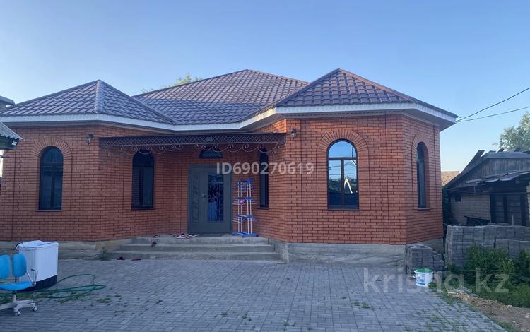 Отдельный дом · 6 комнат · 220 м² · 7 сот., Старый город, Старый город ул.Айбергенова за 70 млн ₸ в Актобе — фото 2