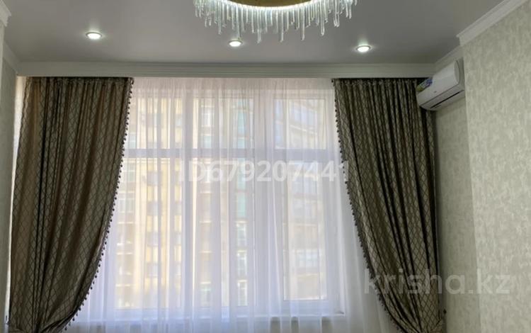 3-комнатная квартира · 92.2 м² · 8/14 этаж, 16-й мкр 70/2 за 41 млн ₸ в Актау — фото 2