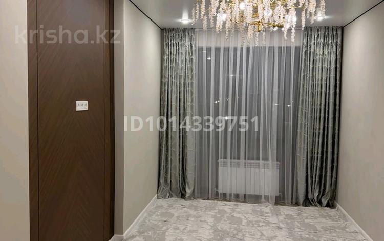 3-комнатная квартира · 70 м² · 4/6 этаж, мкр Нуркент 27 — Рыскулова Момышулы за 350 000 ₸ в Алматы, Алатауский р-н — фото 2