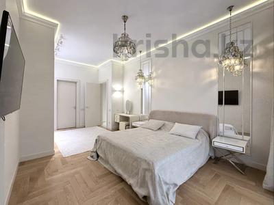 3-комнатная квартира · 135 м² · 1/3 этаж, Аль- Фараби 119 за 1.4 млн 〒 в Алматы, Медеуский р-н