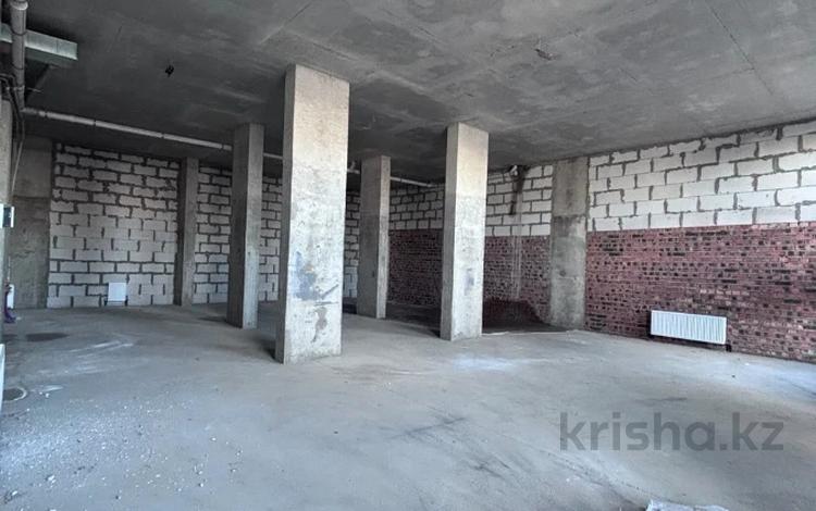 Свободное назначение, офисы, магазины и бутики, склады, общепит, салоны красоты, медцентры и аптеки, образование, развлечения, конференц-залы, кабинеты и рабочие места, студии · 152.8 м² за 1 млн ₸ в Астане, Нура р-н — фото 5