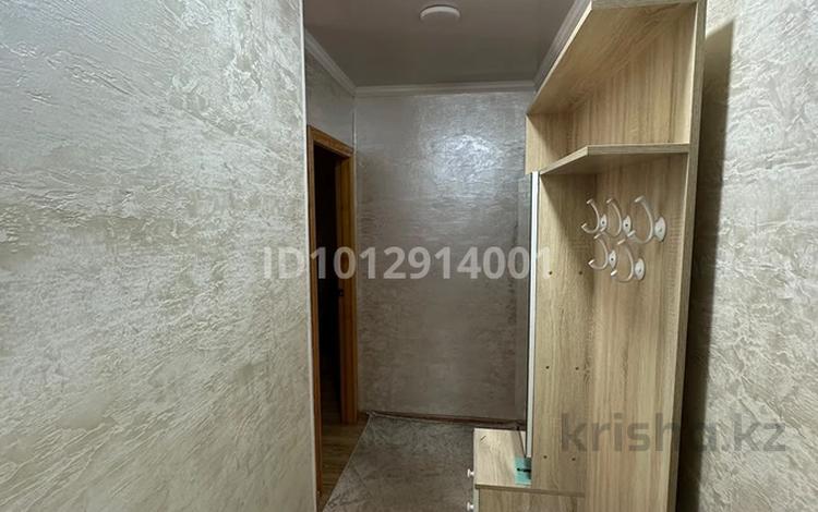 2-бөлмелі пәтер · 49.5 м² · 2/5 қабат, Шевченко 33, бағасы: 160 000 ₸ в Жезказгане — фото 2