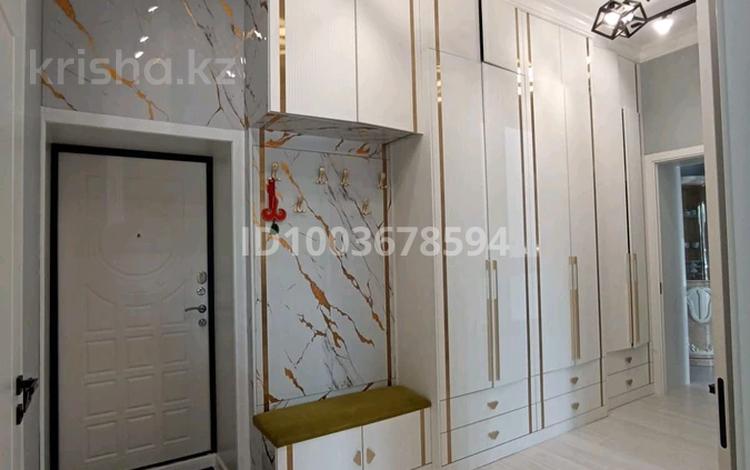2-комнатная квартира · 70.5 м² · 1/12 этаж, Бейбарыс Султан 27 за 39.5 млн 〒 в Астане, Сарыарка р-н — фото 2