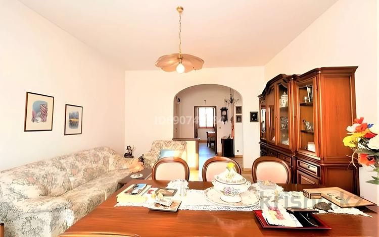 3-комнатная квартира, 75 м², 3/4 этаж, Via Pian di Sole за 55 млн 〒 в Варезе — фото 2