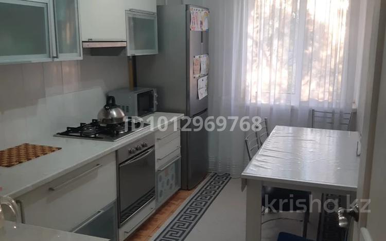 4-комнатная квартира · 79.9 м² · 4/9 этаж, Абая 71/1 — Напротив мечети, возле универмага и галактики за 29.5 млн ₸ в Уральске, мкр Школьник — фото 2