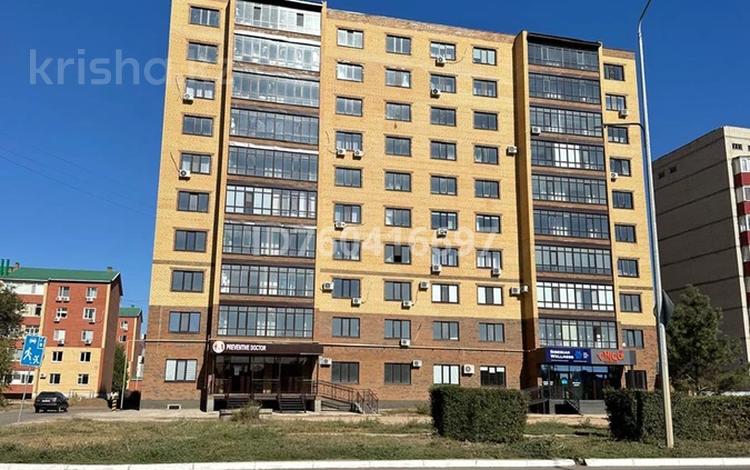 1-бөлмелі пәтер · 54.5 м² · 5/10 қабат, мкр Жана Орда 2/1, бағасы: 22.3 млн ₸ в Уральске — фото 2