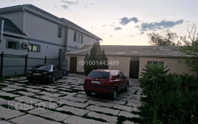 Отдельный дом · 3 комнаты · 100 м² · 5 сот., Кошекбатыр 41 41 — Гала кондитерски за 28 млн 〒 в Таразе — фото 2