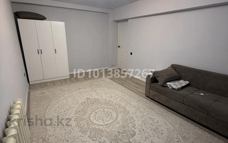 1-бөлмелі пәтер · 36 м² · 1/5 қабат, Радостовец 152/11 — Жандосова Розбакиева, бағасы: 200 000 ₸ в Алматы, Бостандыкский р-н — фото 2
